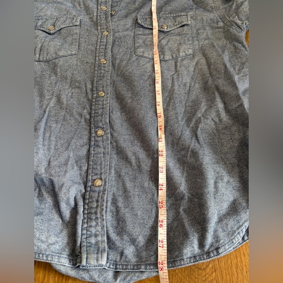 J.Crew Shirt Women 10 Blue Pinstripe Relaxed Fit Pearl Snap Western Cowgirl EUC - Picture 6 of 7